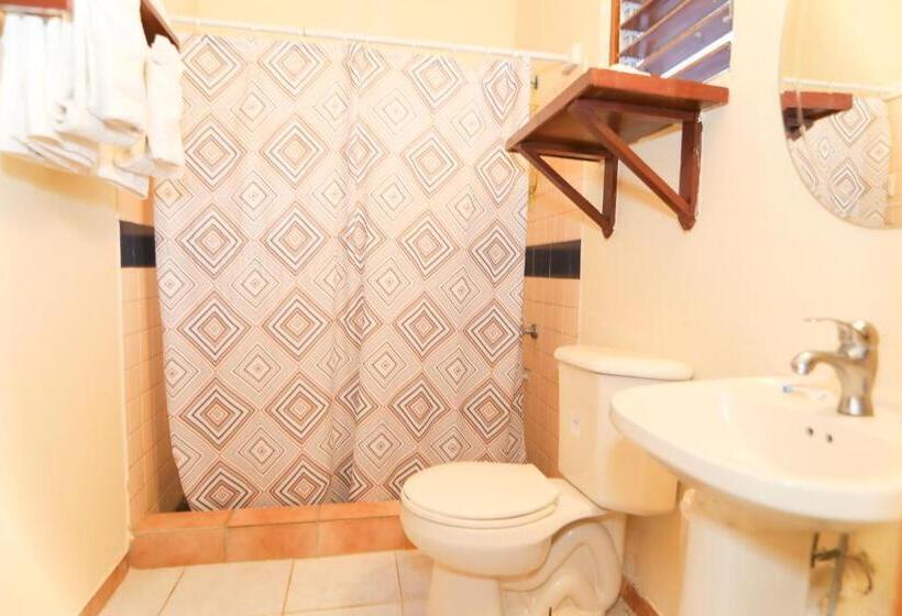 اتاق لوکس با تخت بزرگ, Home Sweet Home Resort