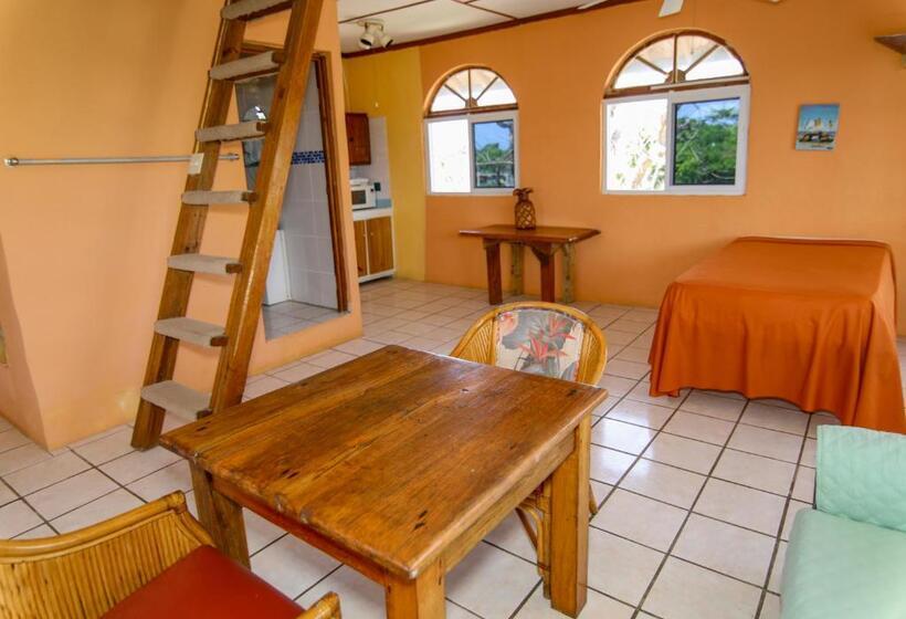 سوییت, Home Sweet Home Resort