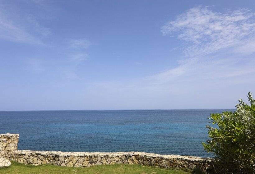 سوییت با چشمانداز دریا, Home Sweet Home Resort