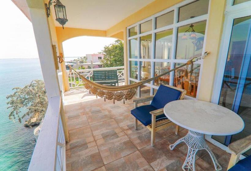 سوئیت پنت هاوس, Home Sweet Home Resort