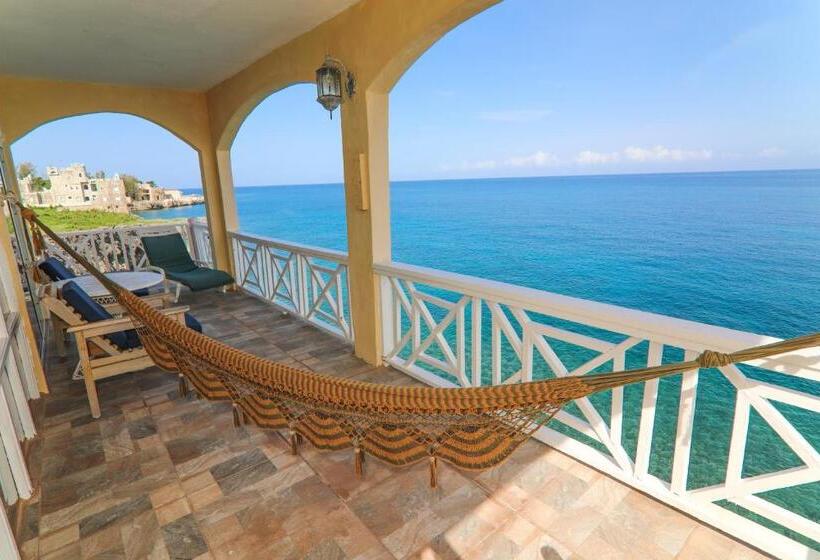 سوئیت پنت هاوس, Home Sweet Home Resort