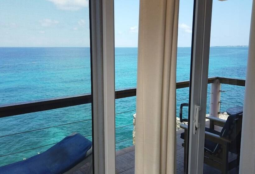 سوییت با چشمانداز دریا, Home Sweet Home Resort