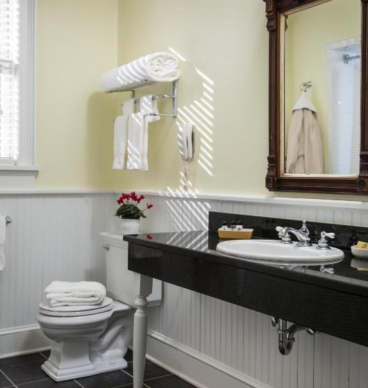 غرفة قياسية سرير كينج, Saratoga Arms