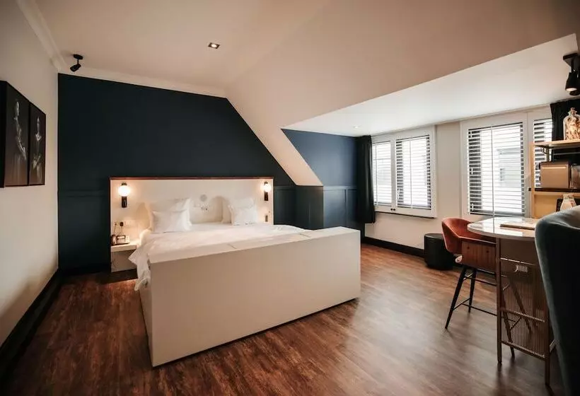 ジュニアスイート, & Spa Savarin   Rijswijk, The Hague
