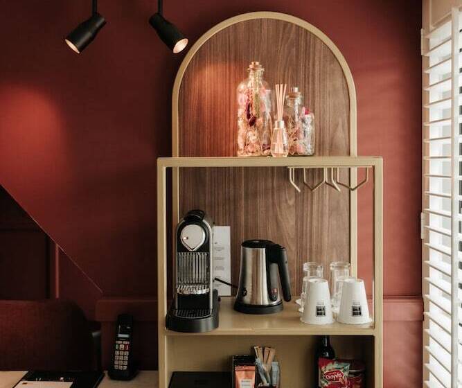 Полулюкс, & Spa Savarin   Rijswijk, The Hague