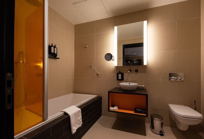 Номер Executive, & Spa Savarin   Rijswijk, The Hague