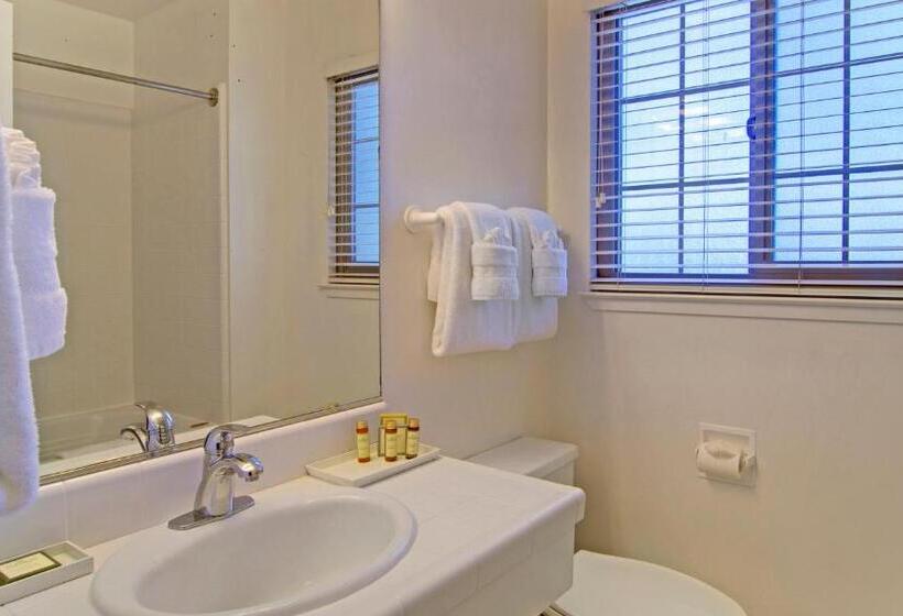 غرفة قياسية سرير كينج, Svendsgaard's Inn