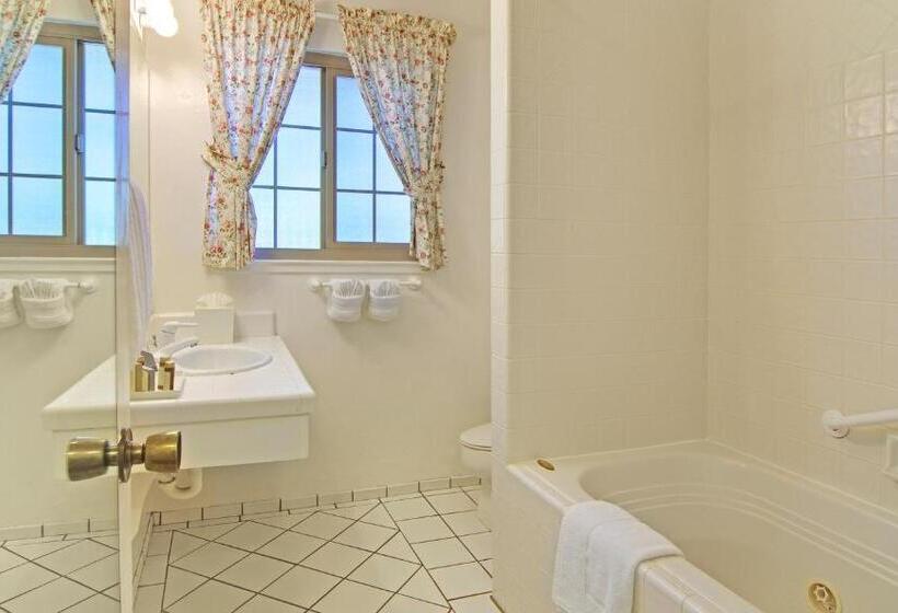 جناح كلاسيكي, Svendsgaard's Inn