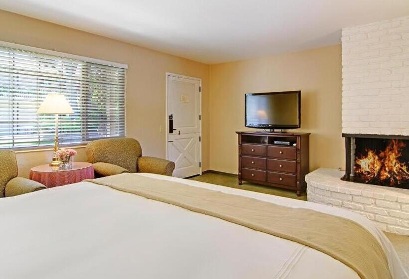 جناح سرير كينج, Svendsgaard's Inn