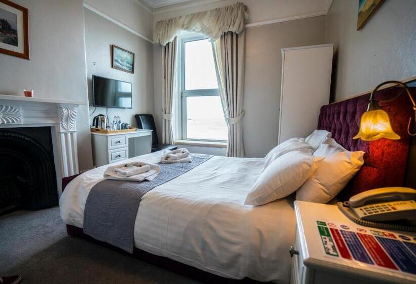 带海景的标准房, The Central