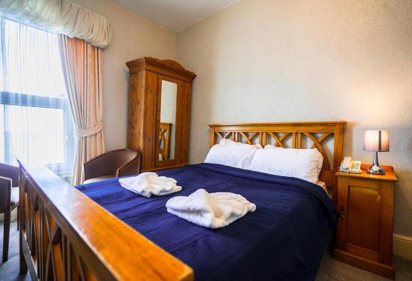 带海景的标准房, The Central