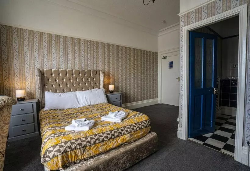 Deluxe Room Sea View, The Central