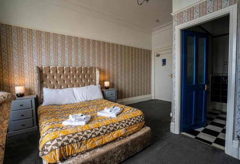 豪华海景房, The Central