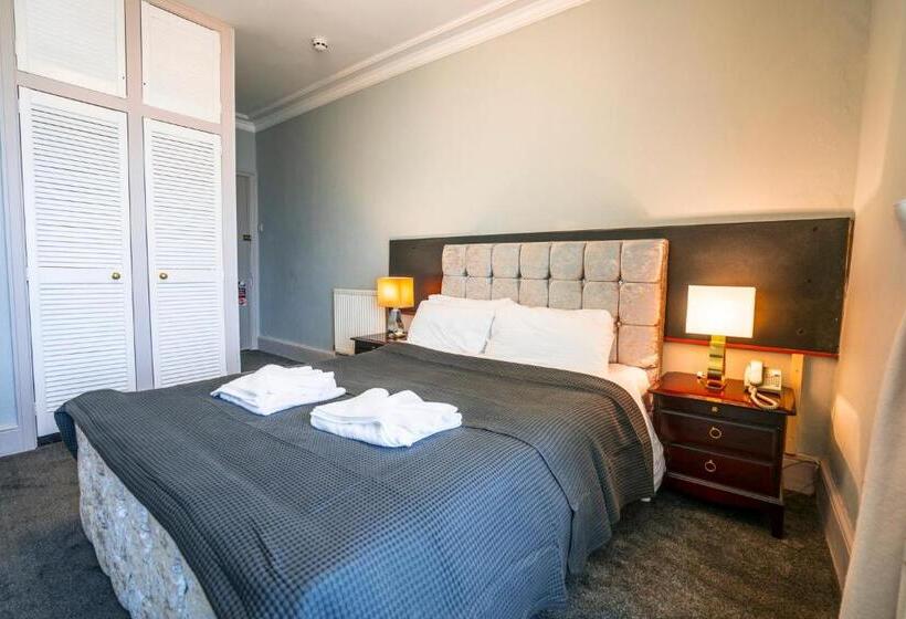 豪华海景房, The Central