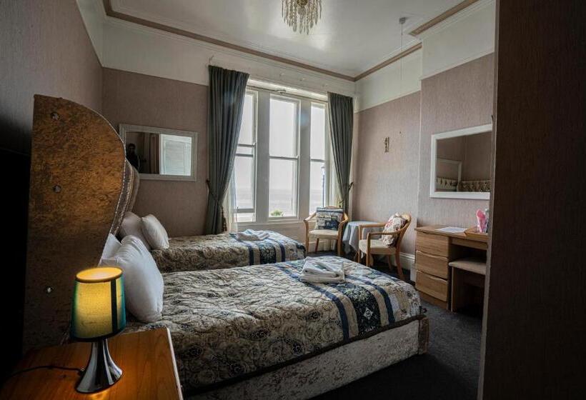 豪华海景房, The Central