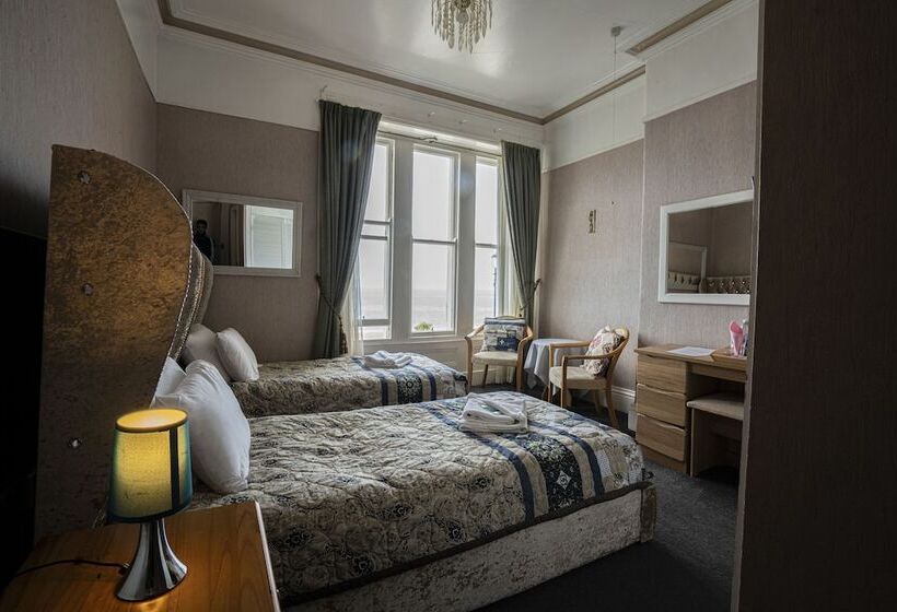 Номер Deluxe Вид на Море, The Central