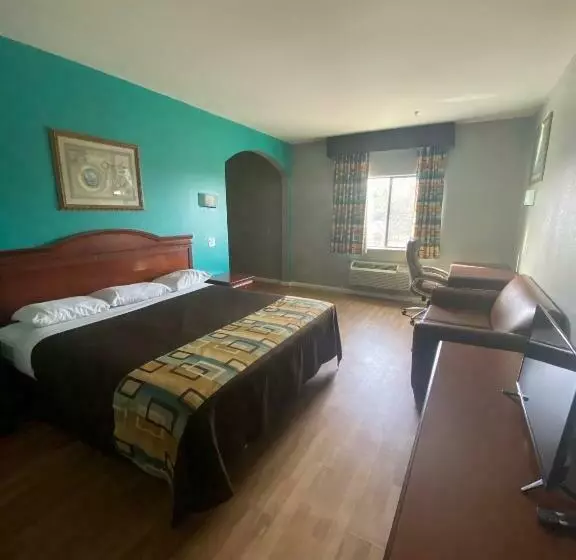חדר סטנדרט עם מיטת קינג, Tropicana Inn And Suites
