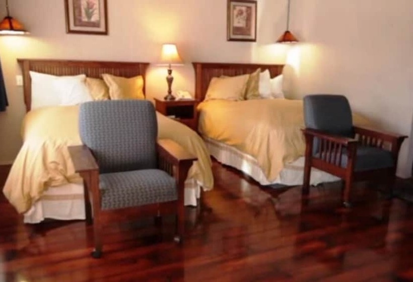 스탠다드 룸 더블 침대 2개, Surf Inn