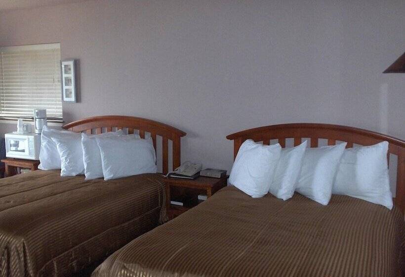 스탠다드 룸 더블 침대 2개, Surf Inn