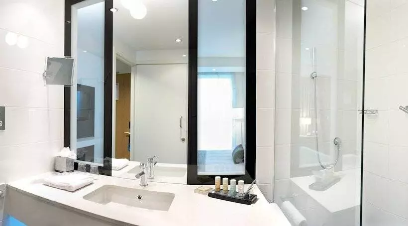 スタンダードルーム, Radisson Blu Hotel East Midlands Airport