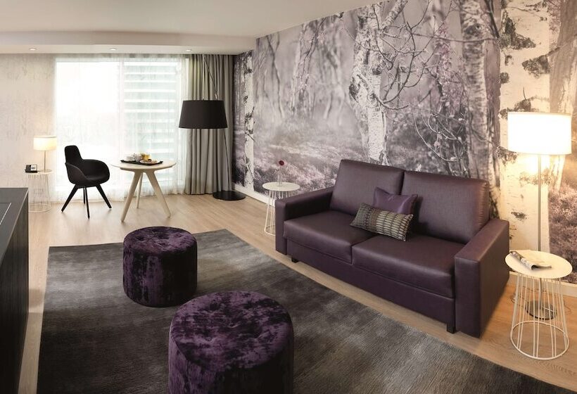 سوییت جونیور, Radisson Blu Hotel East Midlands Airport