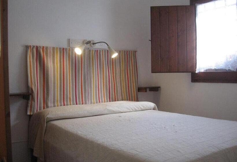 דירת שני חדרים, B&b Cinque Stalle