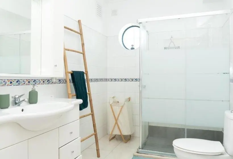 Triple Room Sea View, Surf Yoga Ericeira Guest House