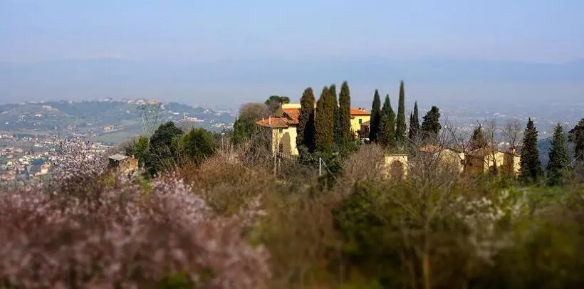 Talo 3 Makuuhuonetta, Agriturismo Frigionaia