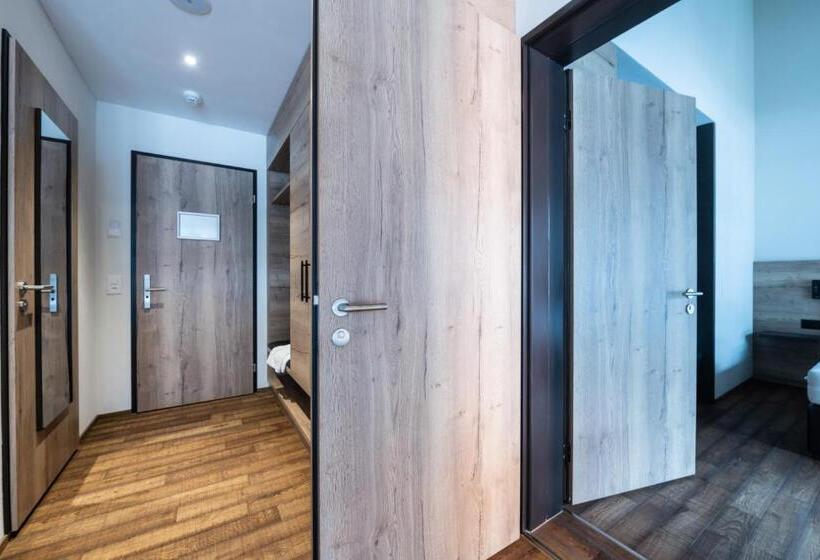 Семейный Номер, Krone Churwalden 3 Sterne Superior