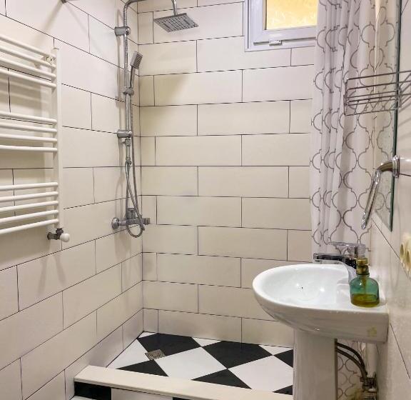 اتاق استاندارد با بالکن, Samno Guest House