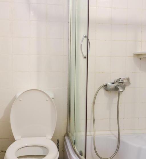 اتاق کلاسیک چهارنفره, Samno Guest House