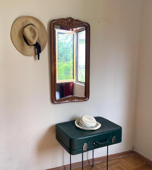 اتاق استاندارد با چشم‌انداز باغ, Samno Guest House