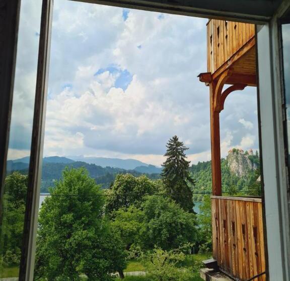 اتاق استاندارد سه نفره, Vila Gorenka