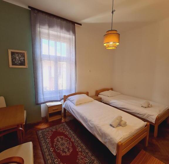 اتاق استاندارد با سرویس بهداشتی مشترک, Vila Gorenka