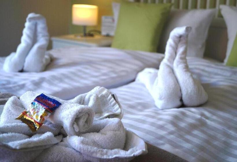 베이직 3인 룸, Regiohotel Aparthotel Wernigerode