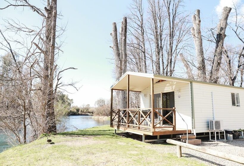 בקתה, Riverglade Caravan Park