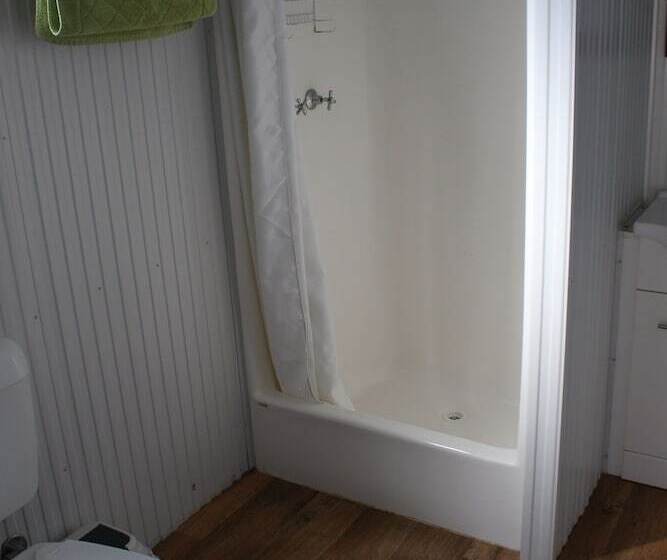 בקתה, Riverglade Caravan Park