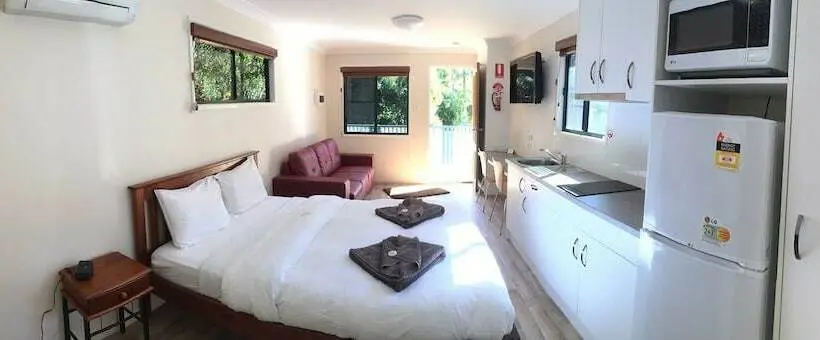 ビラホテル１ベッドルーム, Mapleton Cabins & Caravan Park
