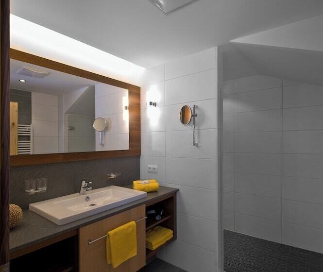 Апартаменты 3 Спальни, Haus Sonnenterrasse