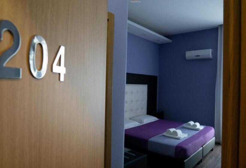 Номер Стандарт, Sweet Central