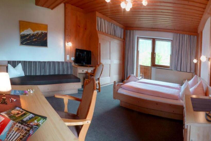 带阳台的三人标准间, Alpenhof Wohlfühlpension