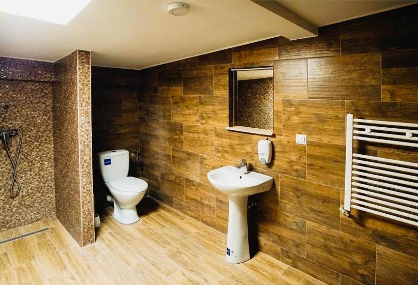 اتاق استاندارد, Byzanthin Hostel