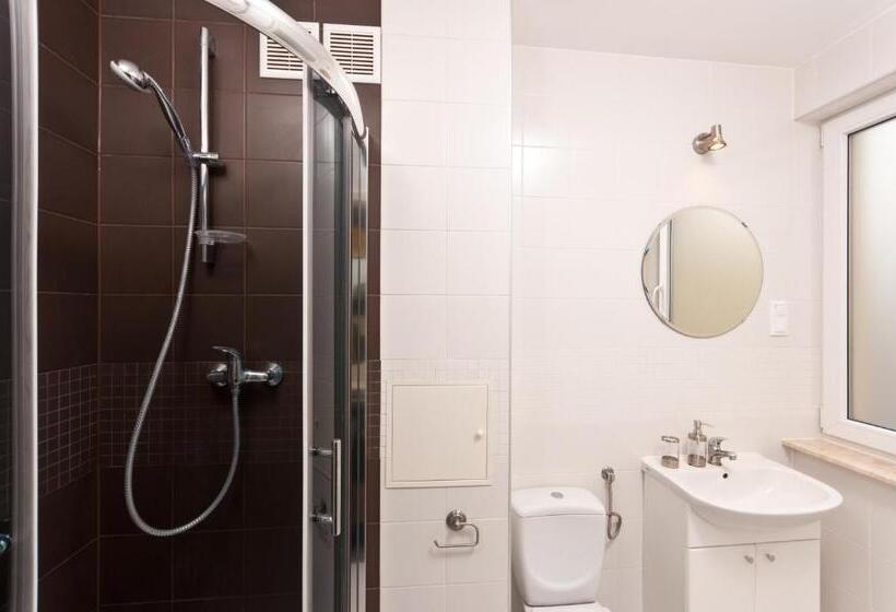 Номер Стандарт Трехместный, Cilantro Bed & Breakfast