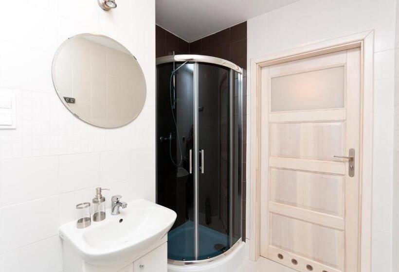 Номер Стандарт Трехместный, Cilantro Bed & Breakfast