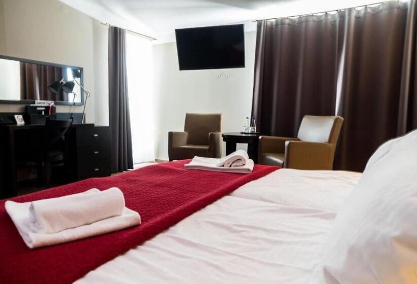 اتاق سوپریور, Comm Hotel Poznań Airport