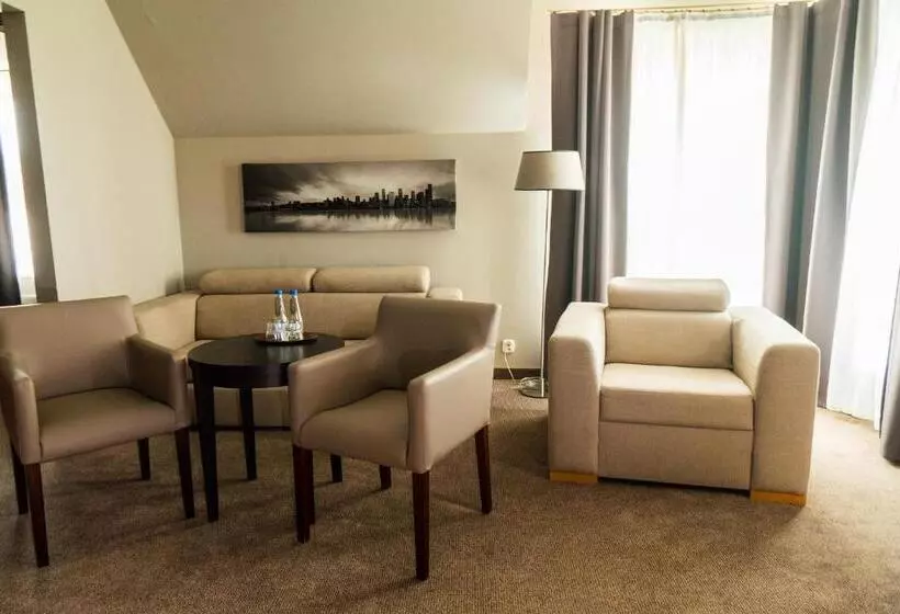 デラックスルーム, Comm Hotel Poznań Airport