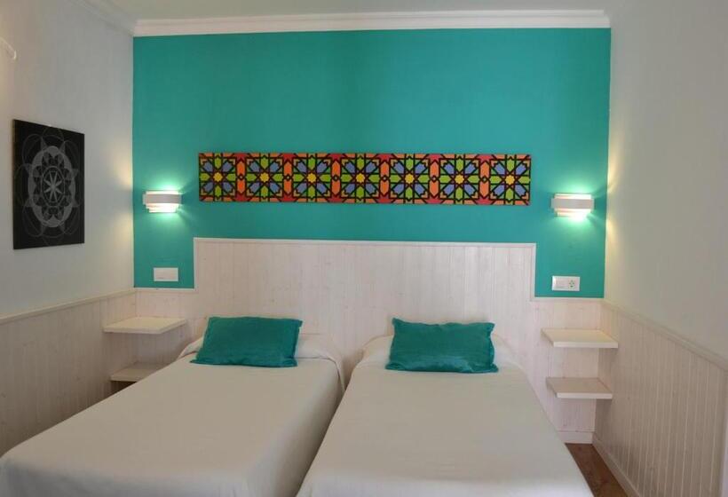 Номер Стандарт, Hostal Alhambra