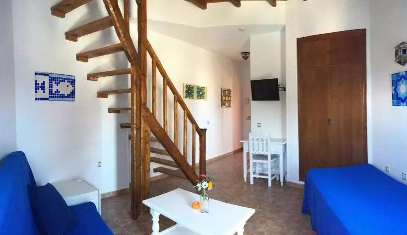 اتاق دوبلکس, Hostal Alhambra