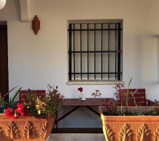 Номер Стандарт, Hostal Alhambra