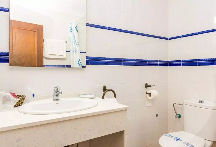 اتاق اکونومی, Hostal Alhambra